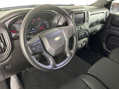 Used 2022 Chevrolet Silverado 1500 Custom image 11