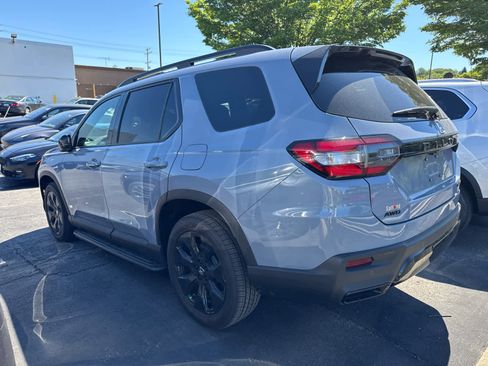 Used 2026 Honda Pilot Black Edition image 8