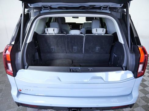 Certified 2025 Ford Expedition Active AWD/4WD image 25