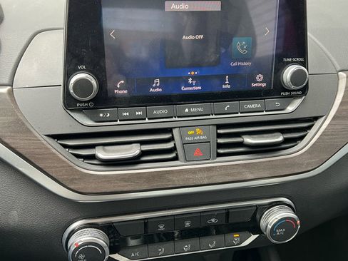 Used 2023 Nissan Altima 2.5 SV image 18