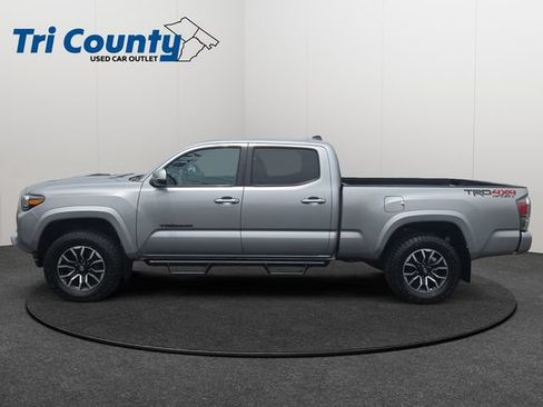 Certified 2021 Toyota Tacoma TRD Sport w/ TRD Premium Sport Package AWD/4WD image 5