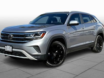 Used 2022 Volkswagen Atlas Cross Sport SE w/ Panoramic Sunroof Package