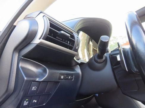 Used 2017 Lexus IS 200t image 36