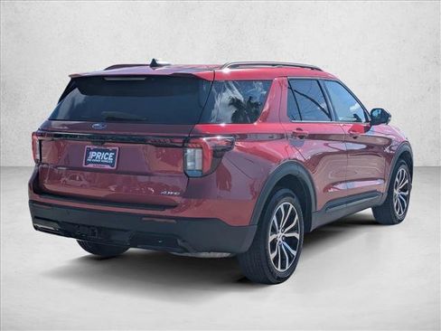 Used 2025 Ford Explorer ST-Line AWD/4WD image 5