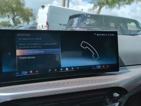 Used 2025 BMW 330i Sedan w/ M Sport Package image 16