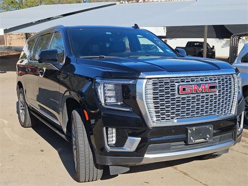 Used 2024 GMC Yukon XL Denali w/ Denali Reserve Package image 3