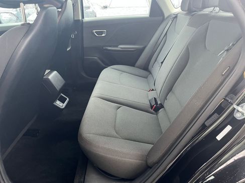 Used 2025 Kia K4 LXS image 24