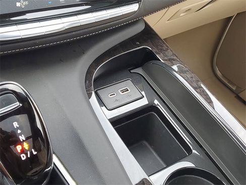 Certified 2023 Cadillac Escalade ESV Premium Luxury w/ Performance Package image 21