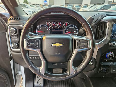 Used 2022 Chevrolet Silverado 3500 LT w/ Convenience Package AWD/4WD image 19