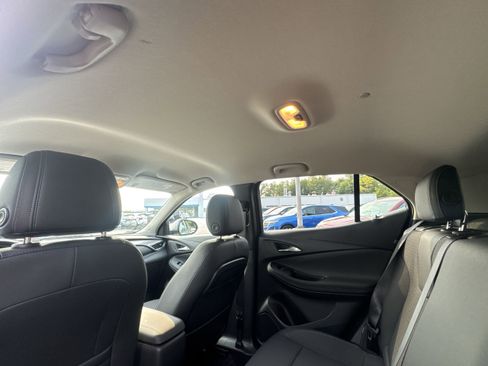 Used 2023 Buick Encore GX Preferred w/ Cold Weather Comfort Package image 19