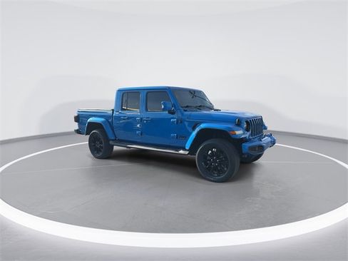 Used 2022 Jeep Gladiator Overland image 2