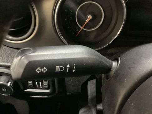 Used 2018 Jeep Wrangler Unlimited Sport S image 28