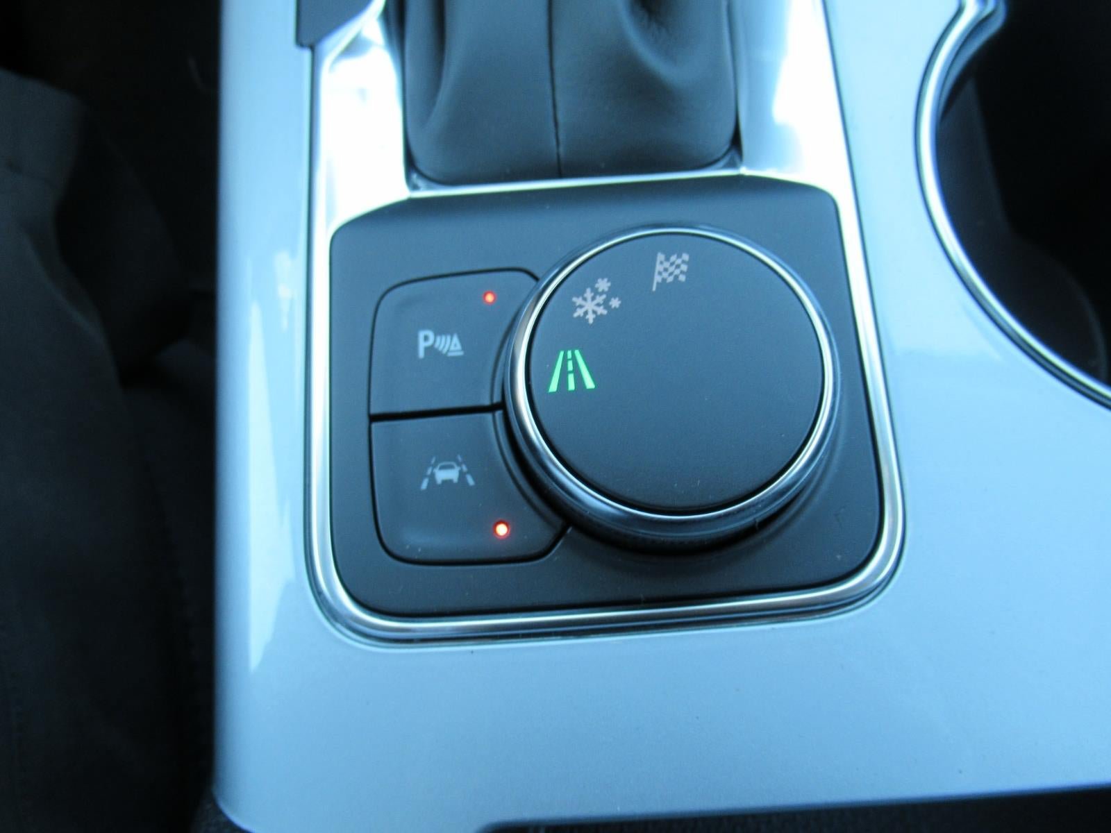 New 2026 Chevrolet Blazer LT w/ Convenience Package FWD image 27