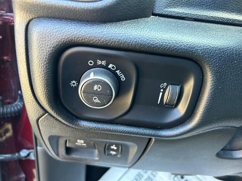 Used 2021 RAM 1500 Big Horn RWD image 27