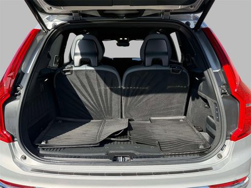 Used 2023 Volvo XC90 B6 Ultimate w/ Protection Package Premier image 18