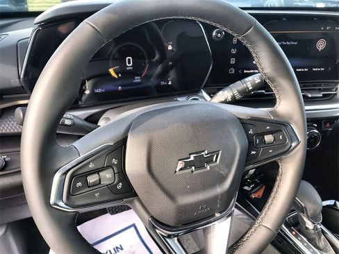 New 2026 Chevrolet Trax ACTIV w/ Sunroof Package image 14