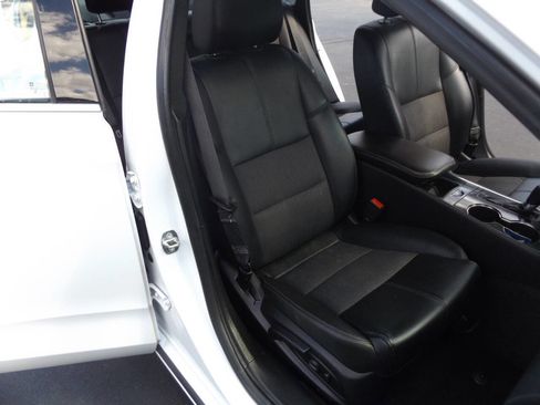 Used 2017 Chevrolet Impala LT image 22