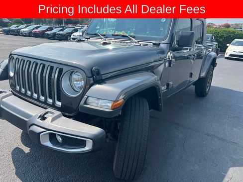 Used 2023 Jeep Gladiator Overland AWD/4WD image 3