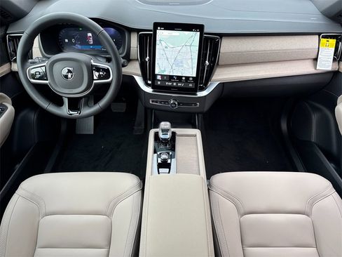 New 2026 Volvo XC90 B6 Plus w/ Protection Package Premier image 12
