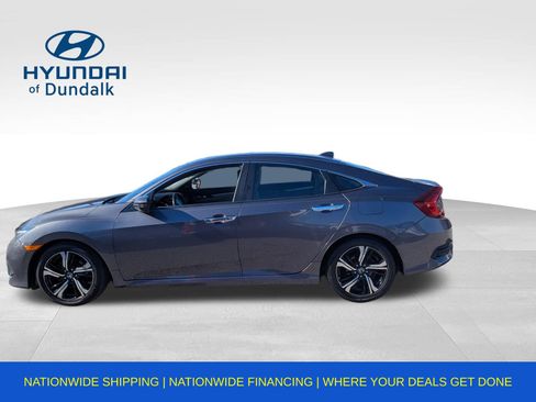 Used 2017 Honda Civic Touring image 3
