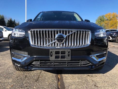 Used 2022 Volvo XC90 T6 Inscription w/ Advanced Package image 2