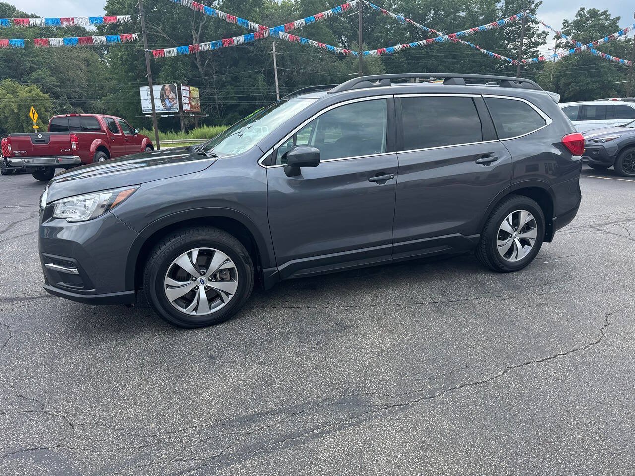 Used 2021 Subaru Ascent Premium w/ Convenience Package AWD/4WD image 4