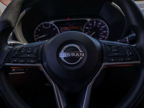 Used 2024 Nissan Sentra SV FWD image 23