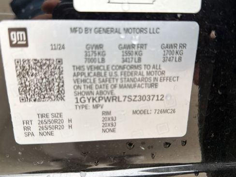 Used 2025 Cadillac Lyriq Sport AWD/4WD image 27