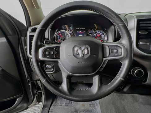 Used 2019 RAM 1500 Big Horn AWD/4WD image 18