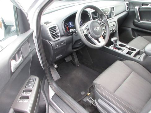 Used 2020 Kia Sportage LX AWD/4WD image 13