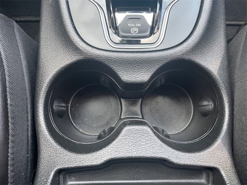 Used 2021 Jeep Cherokee Latitude Plus image 15