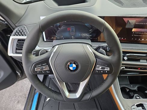 New 2026 BMW X5 xDrive40i w/ Climate Comfort Package image 8
