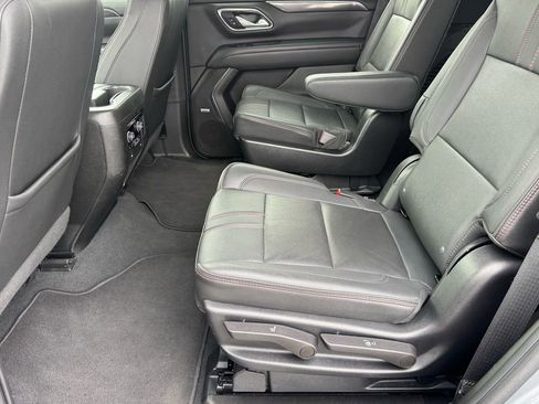 Used 2022 Chevrolet Tahoe RST w/ Luxury Package AWD/4WD image 16