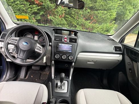 Used 2015 Subaru Forester 2.5i Premium w/ All-Weather Package AWD/4WD image 11
