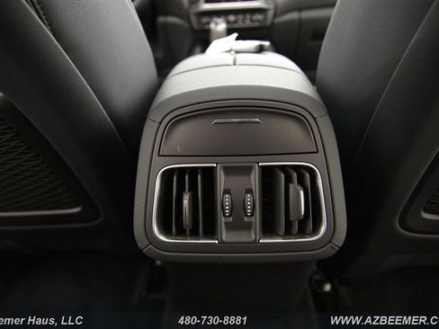 Used 2021 Maserati Levante image 24