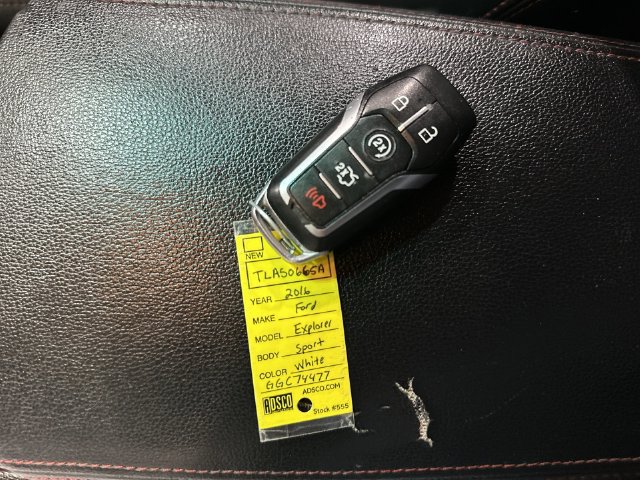 Used 2016 Ford Explorer Sport AWD/4WD image 33