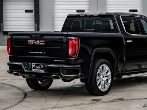 Used 2021 GMC Sierra 1500 Denali w/ Denali Ultimate Package image 18