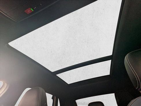 Used 2022 Volkswagen Atlas Cross Sport SEL R-Line image 22