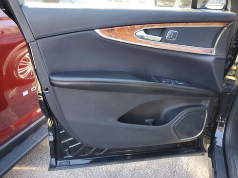 Used 2017 Lincoln MKX Reserve image 15