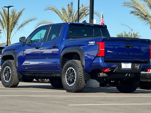 Used 2024 Toyota Tacoma TRD Off-Road image 6