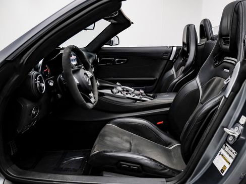 Used 2018 Mercedes-Benz AMG GT C image 39