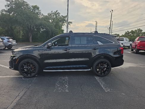 Used 2023 Kia Sorento SX AWD/4WD image 6