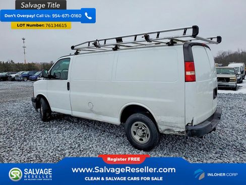 Used 2017 Chevrolet Express 2500 image 3