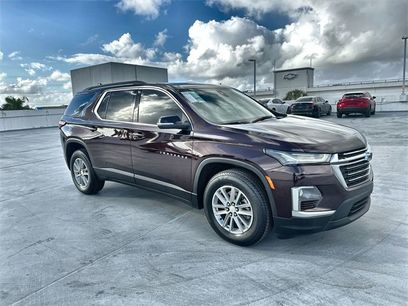 Used 2023 Chevrolet Traverse LT