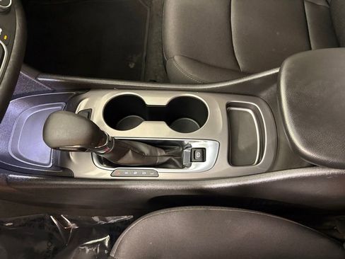 Used 2024 Chevrolet Malibu LS image 32