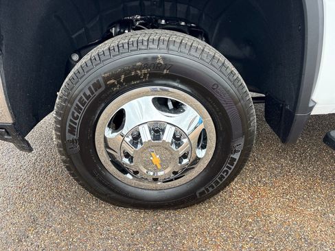 New 2026 Chevrolet Silverado 3500 LT w/ Texas Edition AWD/4WD image 32