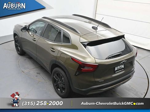 Used 2024 Chevrolet Trax ACTIV FWD image 29