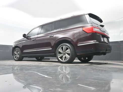 Used 2018 Lincoln Navigator L Reserve w/ Technology Package AWD/4WD image 28