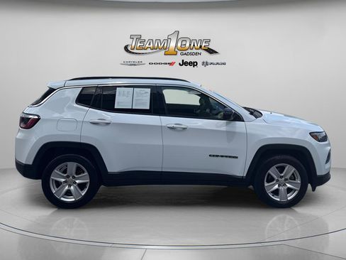 Used 2022 Jeep Compass Latitude w/ Convenience Group FWD image 9