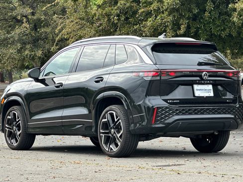 Used 2026 Volkswagen Tiguan SEL R-Line image 7